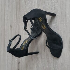 So Me Helena Elegant Black  Suede Heels Size 7